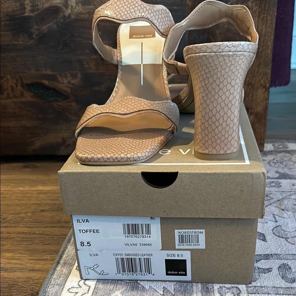 Dolce Vita White Textured Heels with Wide Beige Straps